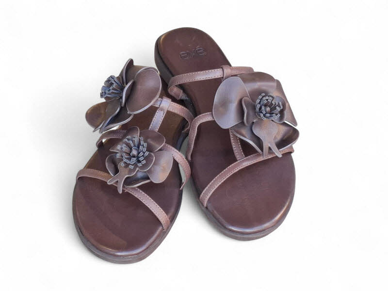 EXE Pantoffel Blumen Brown
