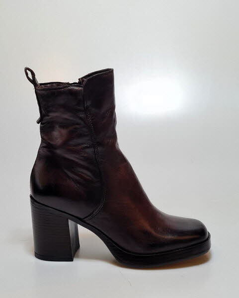 MJUS Stieflette Absatz chocolate
