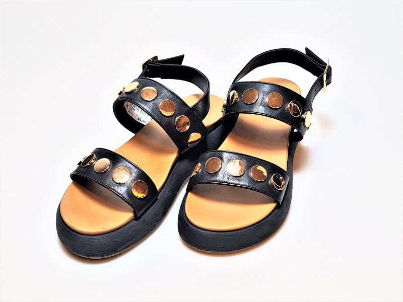 Inuovo Sandale schwarz