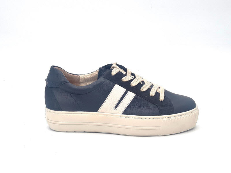 Sneaker space/ivory