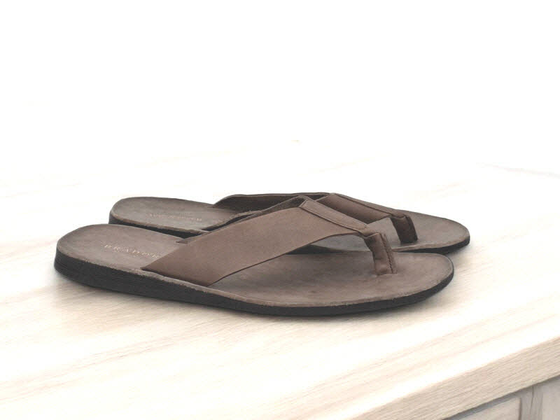 Brador Zehenpantoffel Cromo Rum