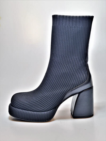 Noa Harmon OCA-LOCA KIDS SHOES, S.L. Stieflette Strick schwarz