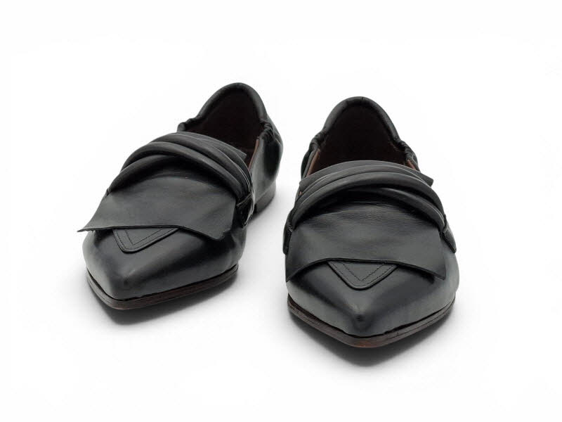 Rebecca White Slipper Zoom black