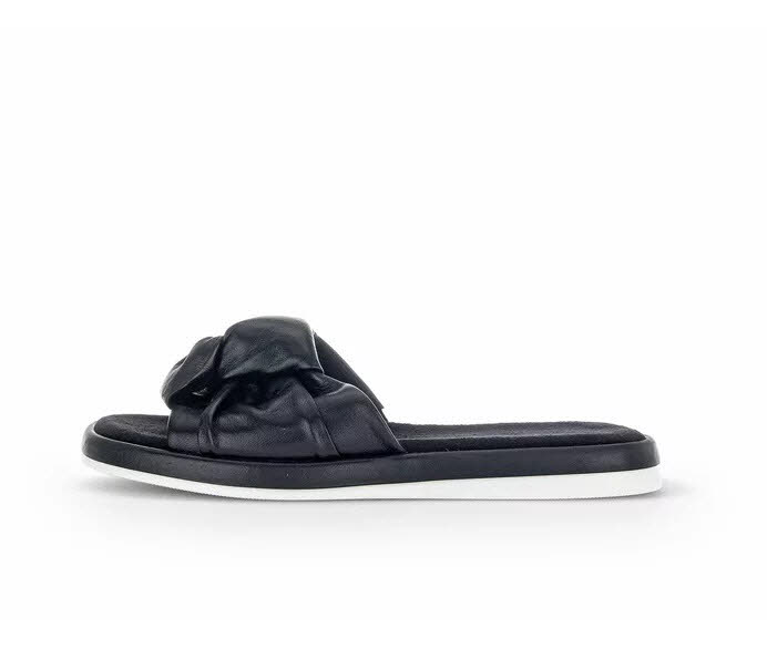 Gabor Pantoffel flach schwarz
