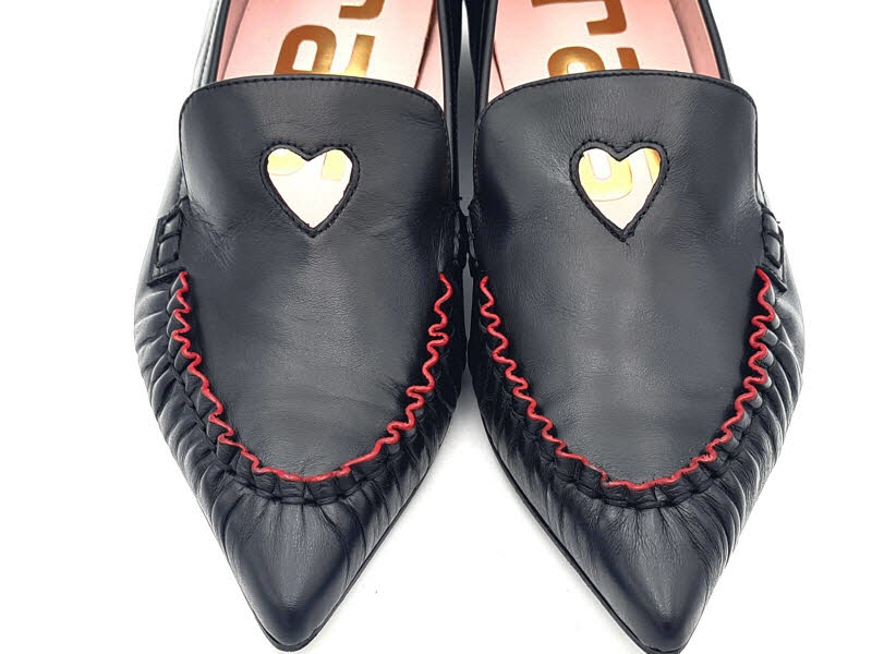 RAS Slipper spitz Bully Negro