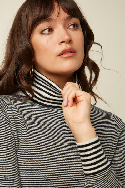 King Louie Exota BV Rollneck Top Sere Black
