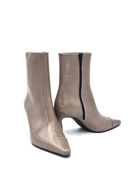 Studio Malori Alba1 Taupe