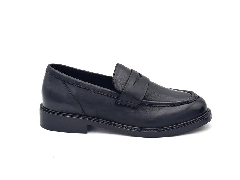 Rebecca White Slipper Golden Nappa Black