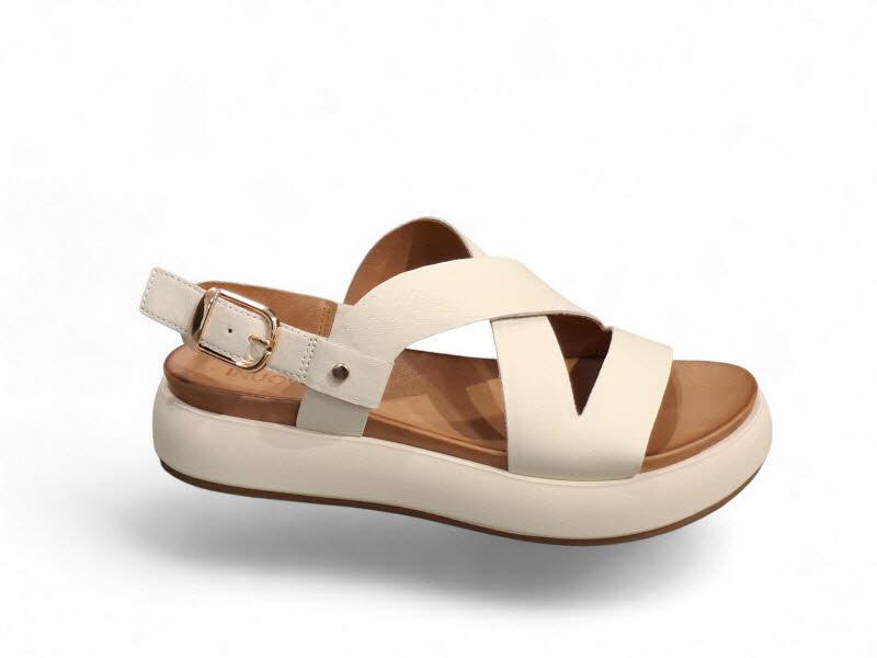 Inuovo Sandale crema