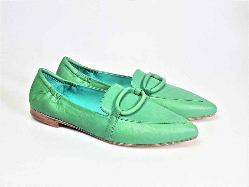 Rebecca White Slipper grün