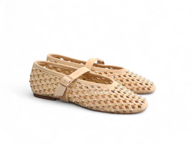 Inuovo Ballerina gelocht mit Nieten - Beige
