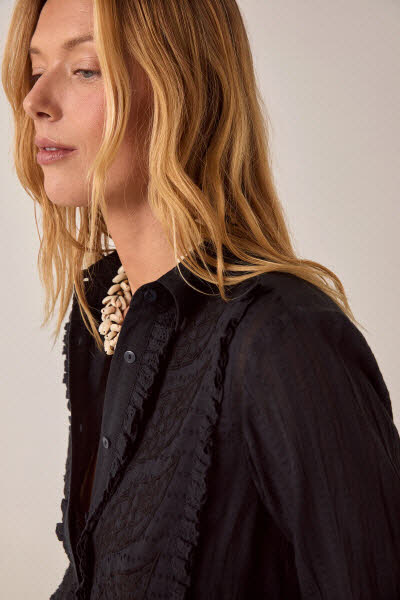 Maison Hotel Javiera Bluse Onyx