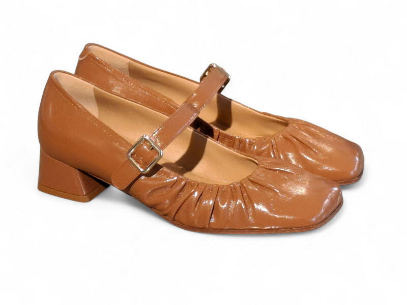 Giovanni Fabiani Pumps Miristica