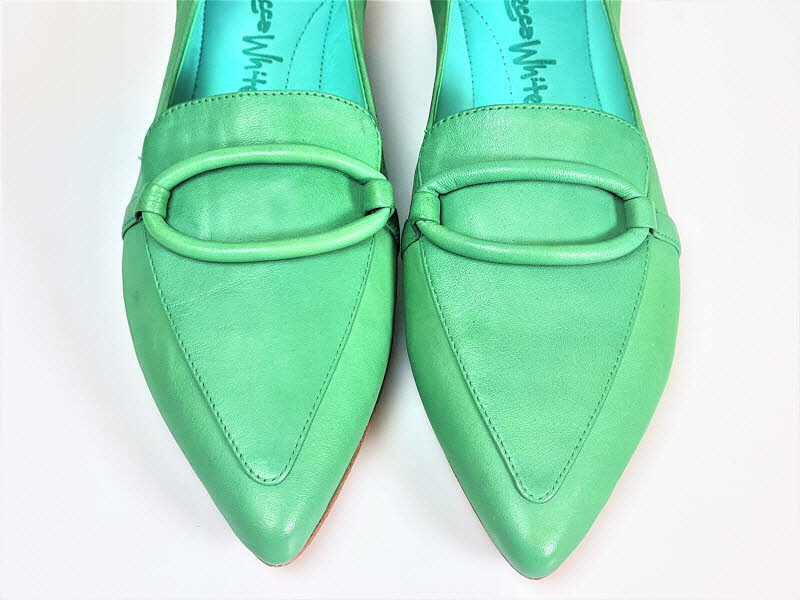 Rebecca White Slipper grün