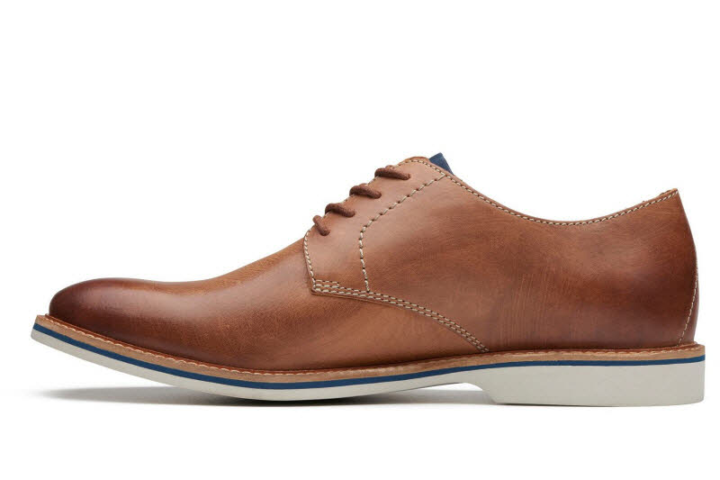 CLARKS Atticus Lace Tan