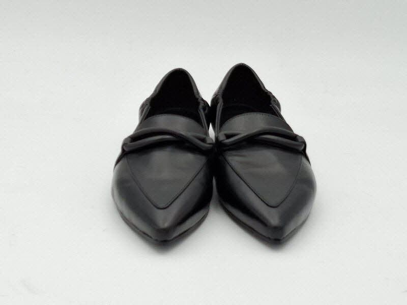 Rebecca White Slipper (Schmuck "(8)Wash Nappa Black